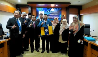 Syaifullah Asyik Raih Gelar Doktor Cumlaude, Angkat Strategi Pembiayaan UMKM BPR Syariah Sampang